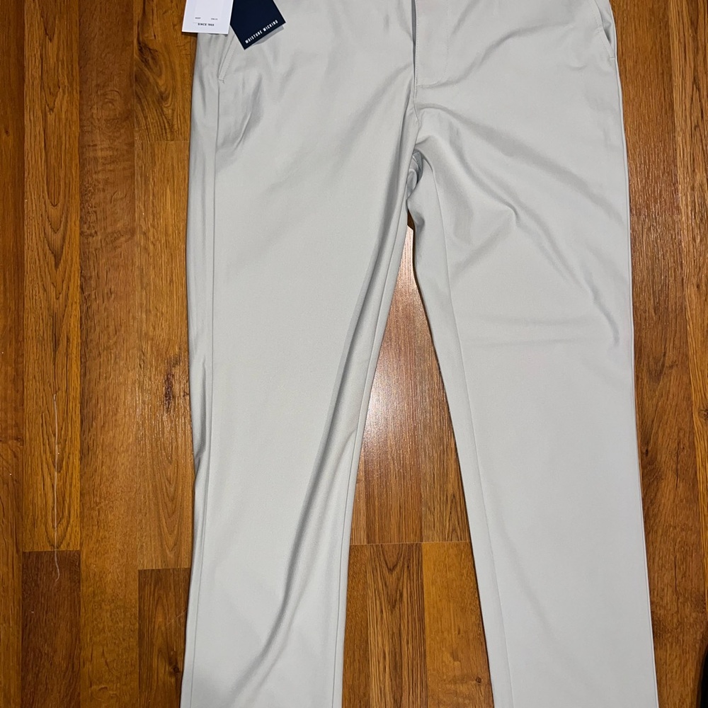 Men’s Pants 

Penguin Original Sportswear 32x30 light grey/ khaki dress pants